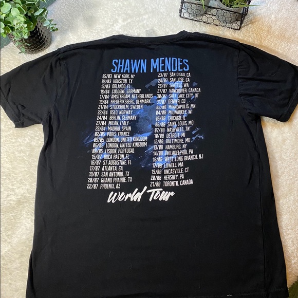 shawn mendes world tour t-shirt - Picture 4 of 5
